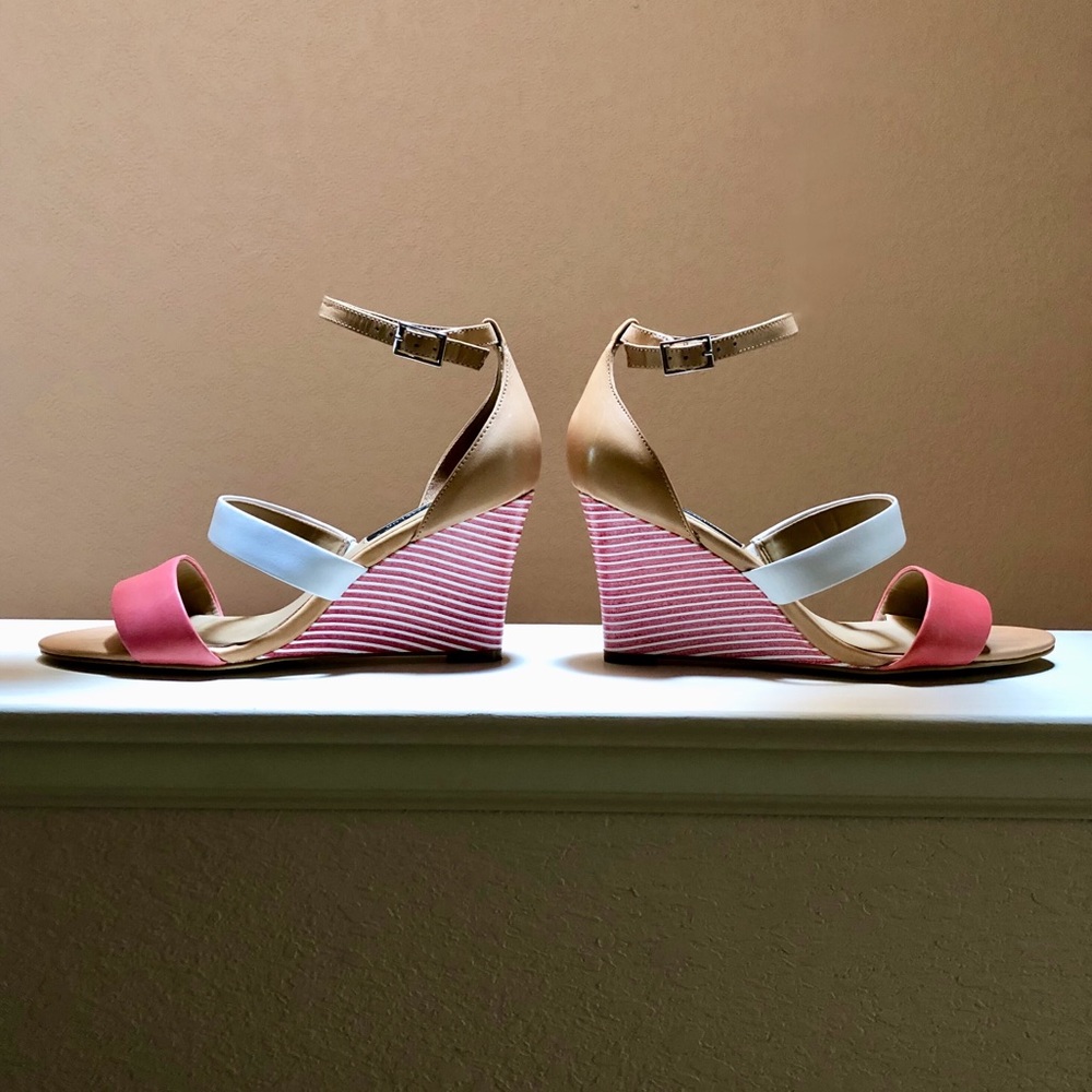 Ann Taylor multicolor leather wedge sandals